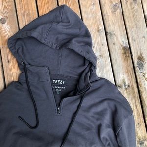 YEEZY season 1 sweatshirt !!